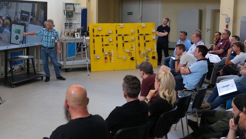 SKZ-Schulung von Muffenmonteuren SKZ-Schulung von Muffenmonteuren