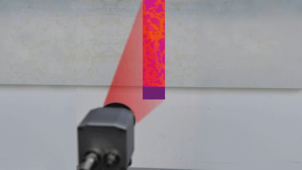 Mit der Thermografie ist die schnelle und flächige Darstellung von Unreinheiten im Material einfach möglich Mit der Thermografie ist die schnelle und flächige Darstellung von Unreinheiten im Material einfach möglich